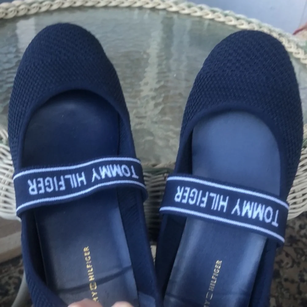 Tommy Hilfiger flat shoes - Picture 8 of 8